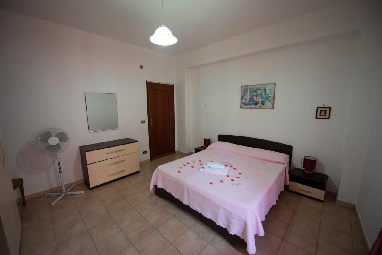 Olimpo Appartament'S Daire Parghelia Dış mekan fotoğraf