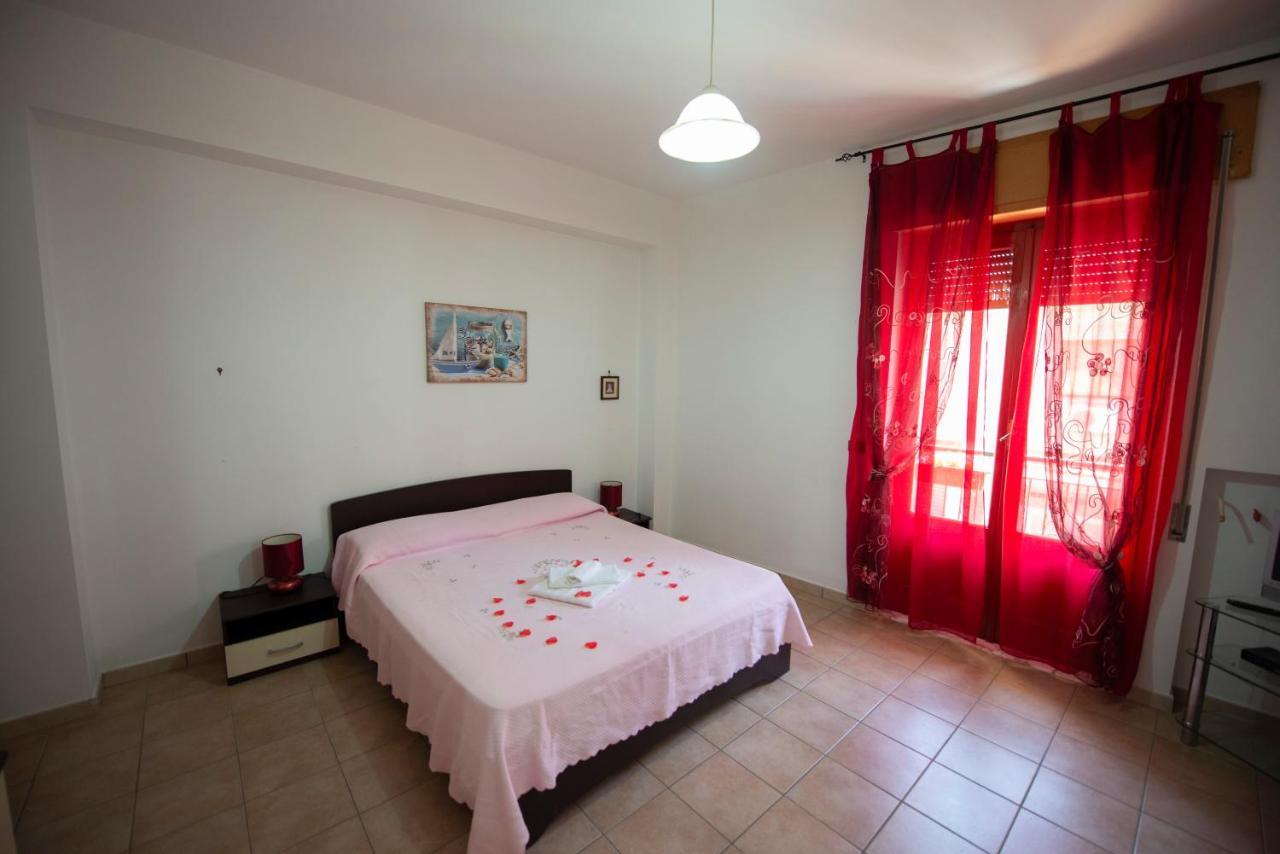 Olimpo Appartament'S Daire Parghelia Dış mekan fotoğraf